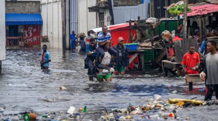 UNE PLUIE DILUVIENNE EN SAISON SÈCHE PLONGE TALANGAÏ SOUS LES EAUX