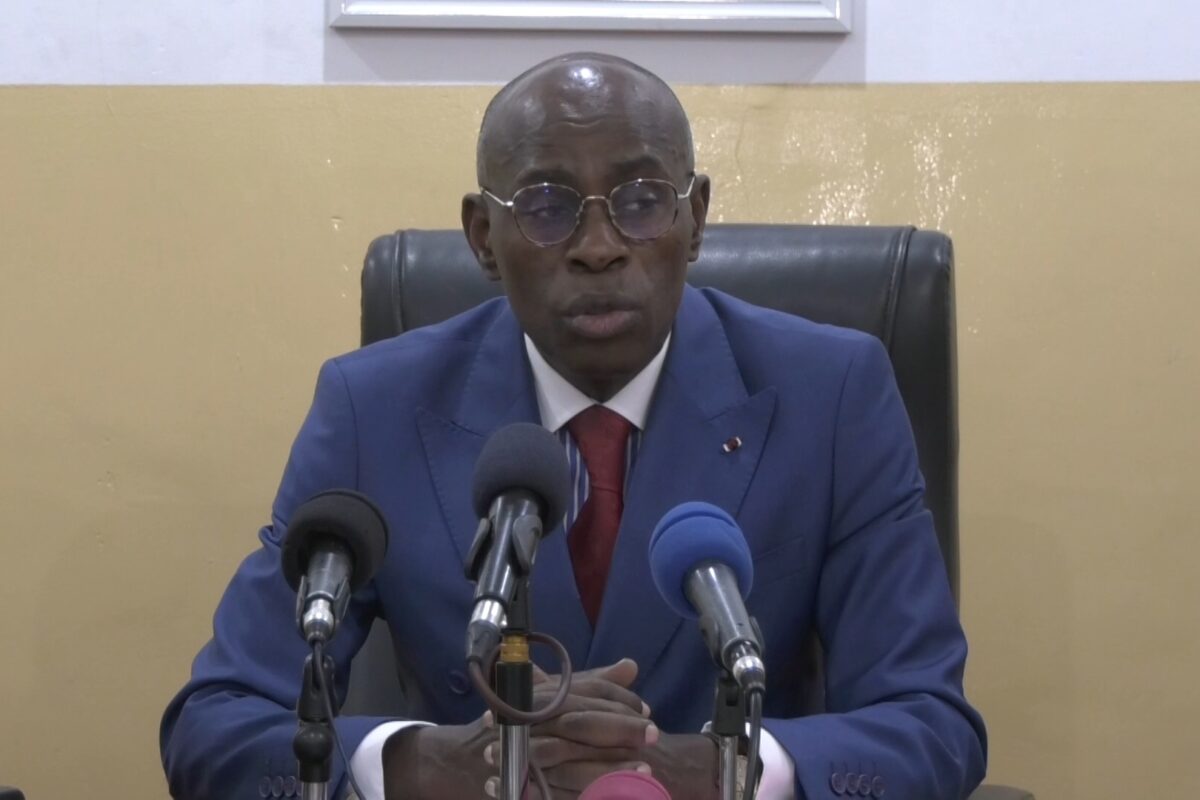 JEAN LUC MOUTHOU PROMET UN « BAC ERREUR ZÉRO »