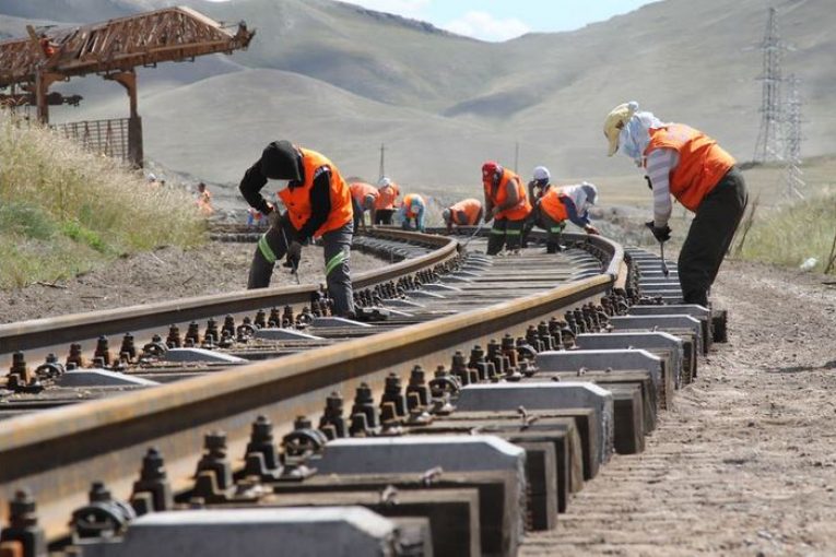 FERROVIAIRE : 737 MILLIONS D’EUROS POUR RÉHABILITER LA LIGNE MAYOKO / POINTE-NOIRE