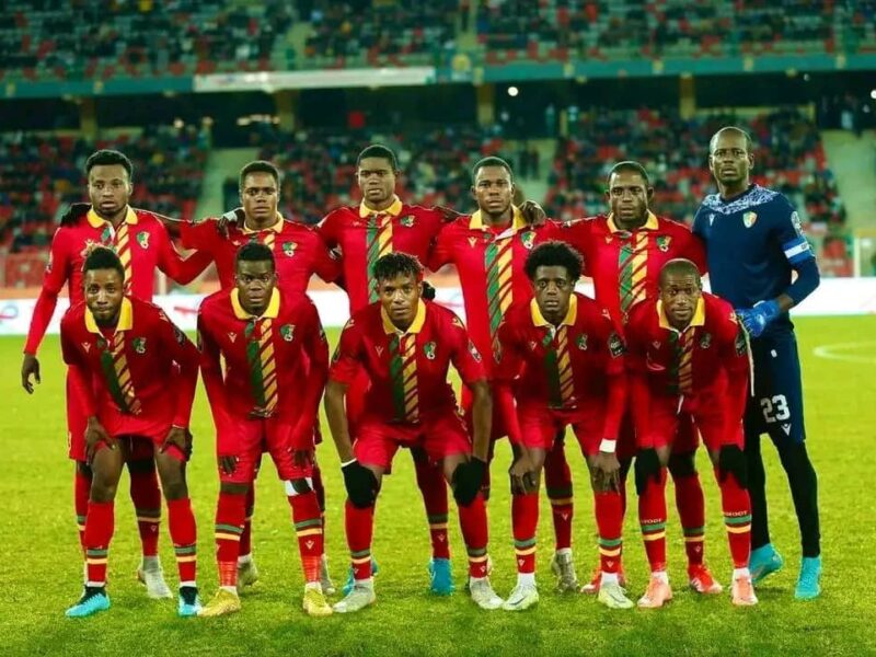 LES DIABLES ROUGES ET LE CHAN, UN MARIAGE À L’USURE