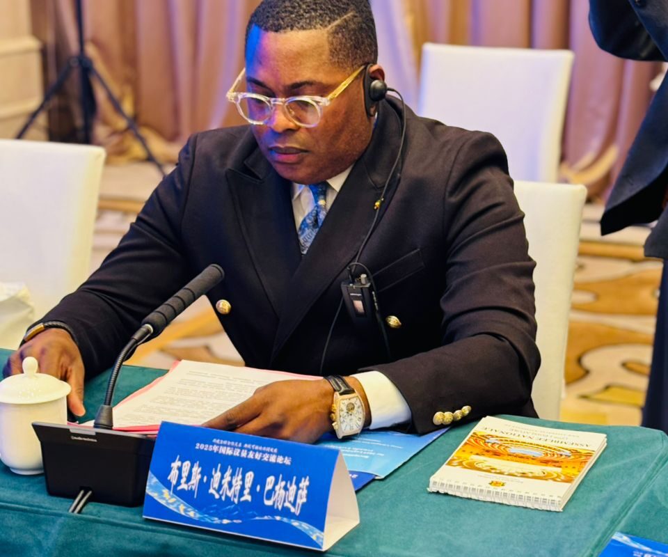 BRICE DIMITRI BAYENDISSA PORTE LA VOIX DU CONGO AU FORUM 2025 DES LÉGISLATEURS À URUMQI (CHINE)