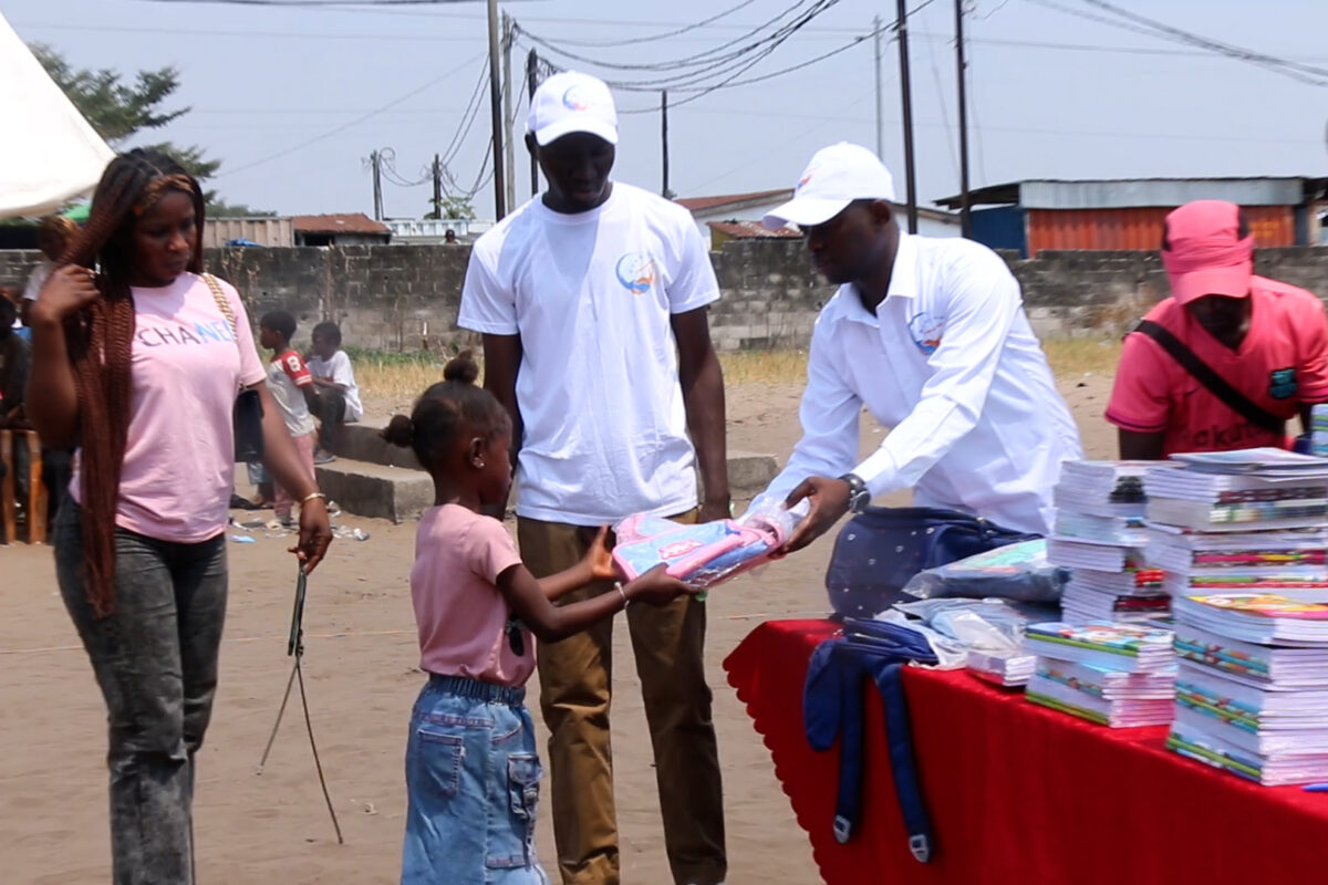 L’ASSOCIATION RÊVE 68 REDONNE LE SOURIRE À PLUS DE 100 ENFANTS DÉMUNIS DE TALANGAÏ