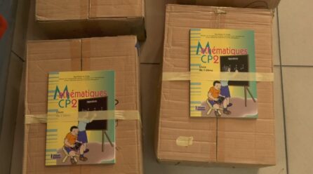 RENTRÉE SCOLAIRE 2025-2026 : LE GOUVERNEMENT LANCE LA DISTRIBUTION DE PLUS DE 450 000 MANUELS SCOLAIRES
