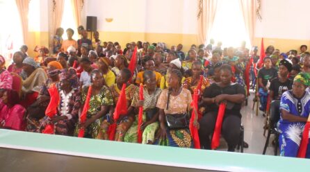 L’OFC CUVETTE-OUEST MOBILISE LES FEMMES POUR ACCUEILLIR LE PRÉSIDENT DE LA RÉPUBLIQUE