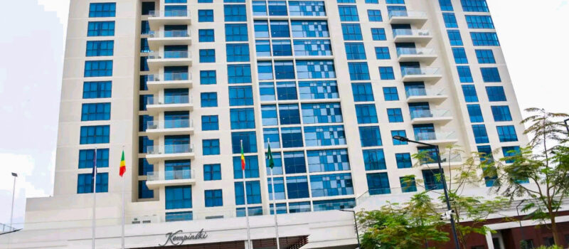 SASSOU NGUESSO INAUGURE LE PRESTIGIEUX HÔTEL KEMPINSKI BRAZZAVILLE