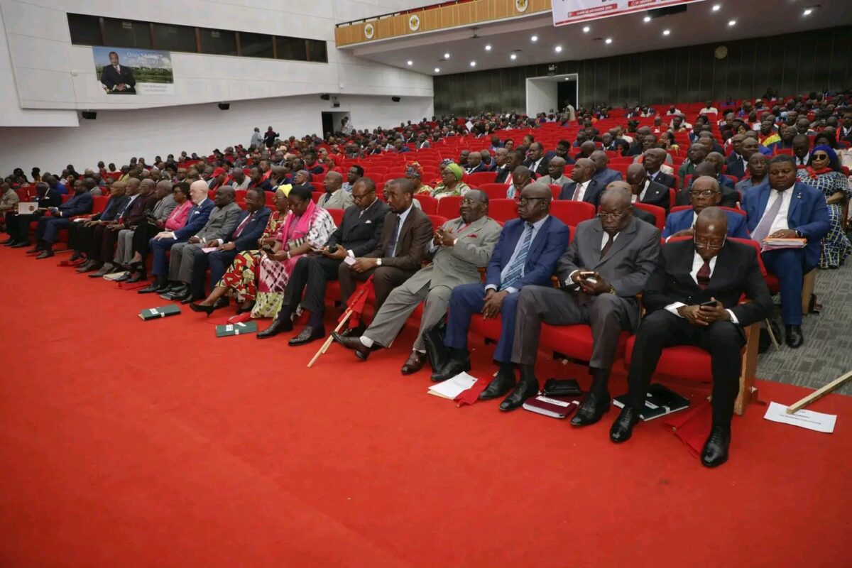 LE COMITÉ CENTRAL DU PCT VALIDE LE RAPPORT DU CONGRÈS ET SOUTIENT DENIS SASSOU N’GUESSO