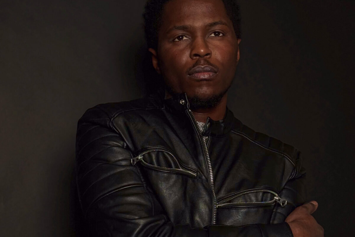 CARDY YOUELO, LA VOIX DU SLAM CONGOLAIS QUI INTERPELLE LE MONDE