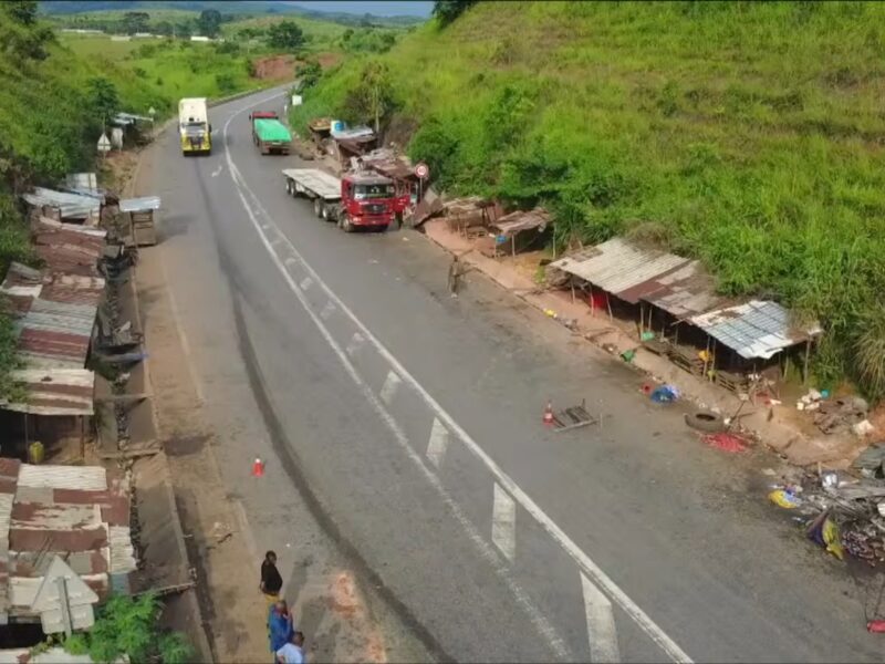 POOL : LA VIE REPREND À MINDOULI APRÈS UN INCIDENT ARMÉ SUR LA RN1<br>