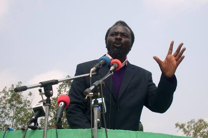 LE CNR DÉNONCE DES BOMBARDEMENTS DANS LE POOL ET ACCUSE LE GOUVERNEMENT