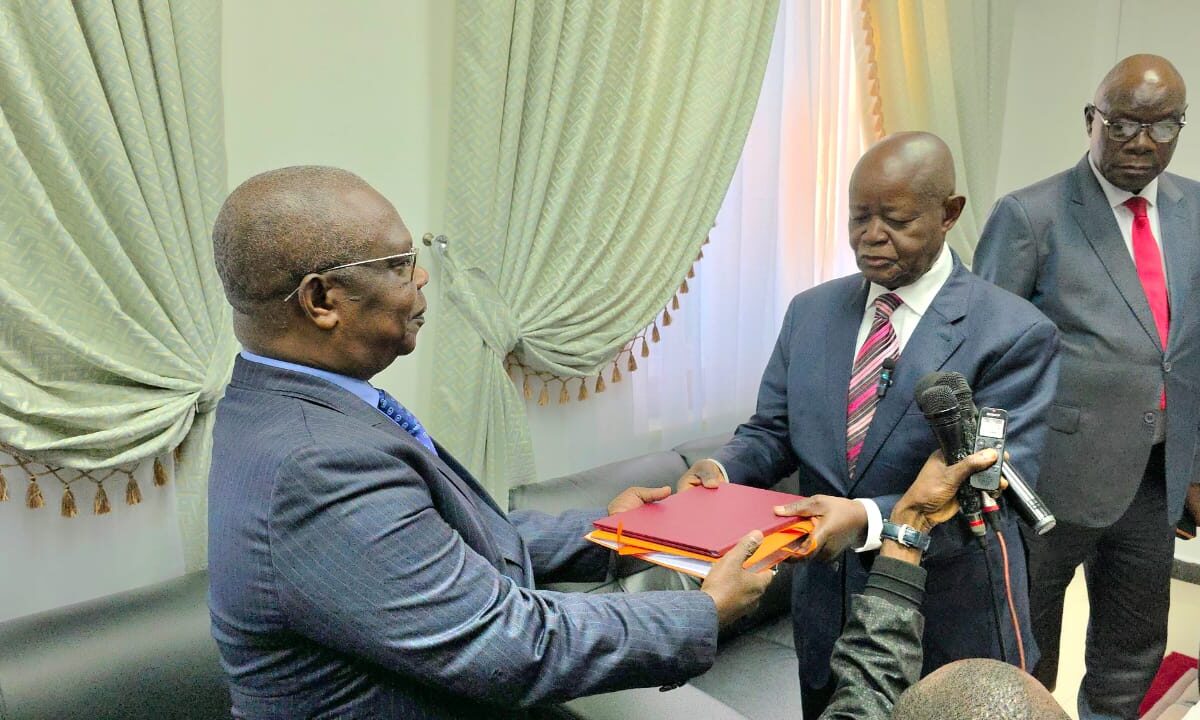 PRÉSIDENTIELLE : LA CNEI TRANSMET LES RÉSULTATS PROVISOIRES  À LA COUR CONSTITUTIONNELLE